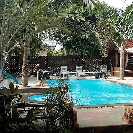 Bee Nat Garden Resort Плажа Банграк Екстериор снимка