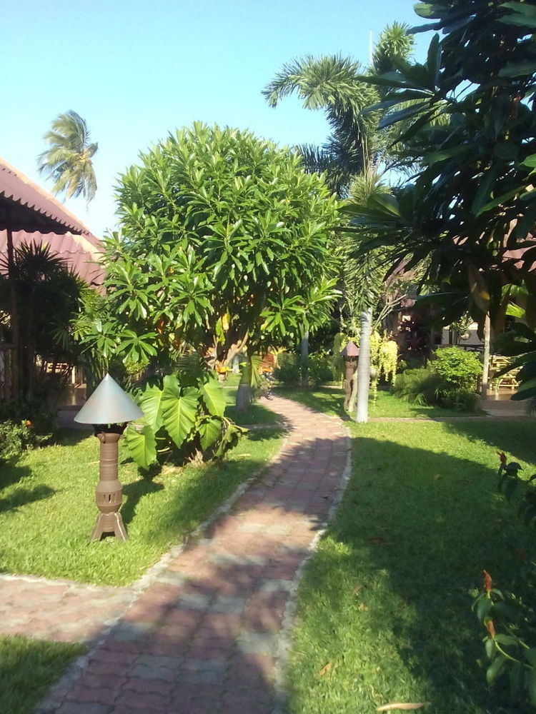 Bee Nat Garden Resort Плажа Банграк Екстериор снимка