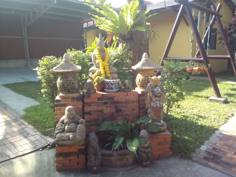 Bee Nat Garden Resort Плажа Банграк Екстериор снимка
