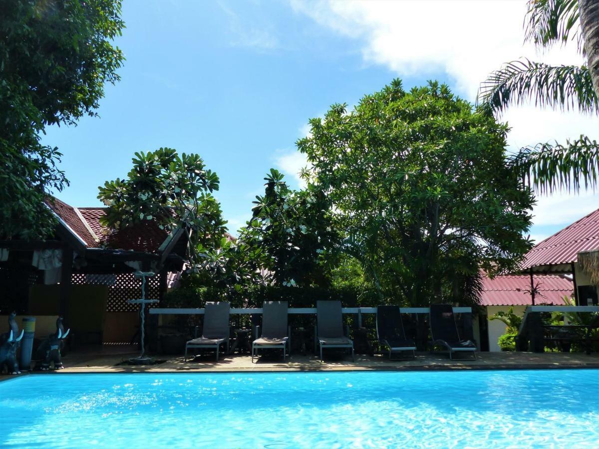 Bee Nat Garden Resort Плажа Банграк Екстериор снимка
